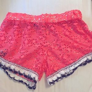 Size Small Women’s HOTS-WING Swimsuit cover shorts